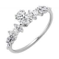 Verlobungsring mit ovalem Diamanten Mica